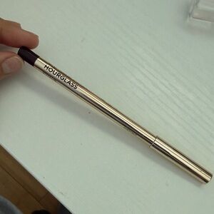 Hourglass Gold waterproof gel eyeliner in color chestnut